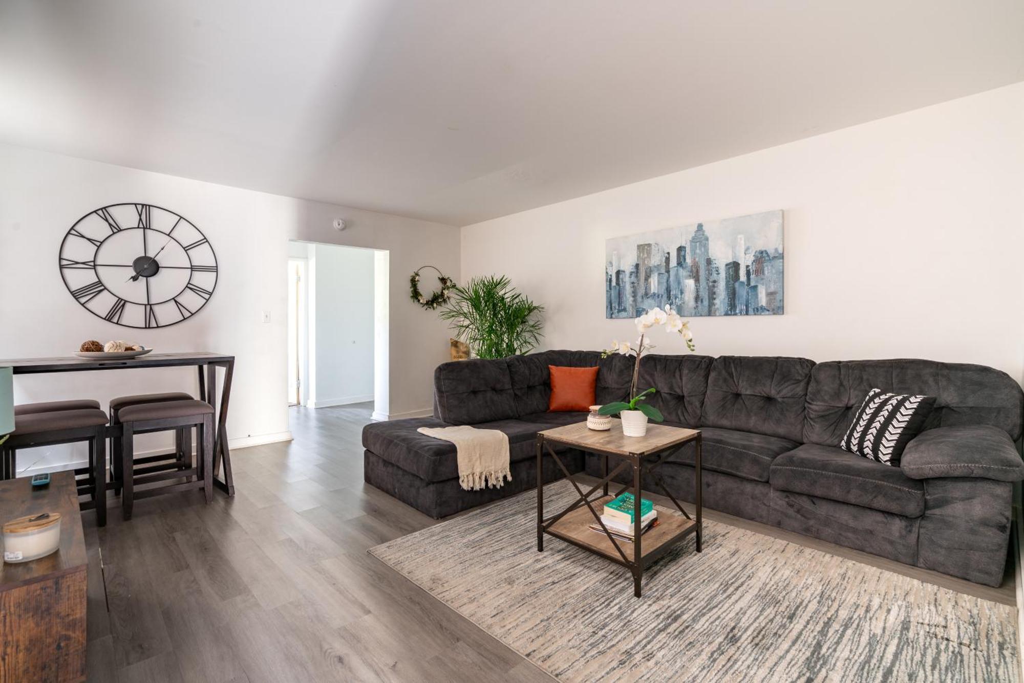 Short North Convention Private Parking Pets Columbus